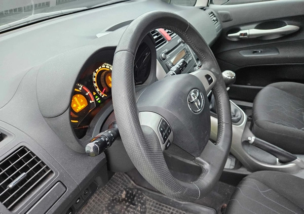 Toyota Auris cena 19788 przebieg: 153789, rok produkcji 2013 z Duszniki-Zdrój małe 781